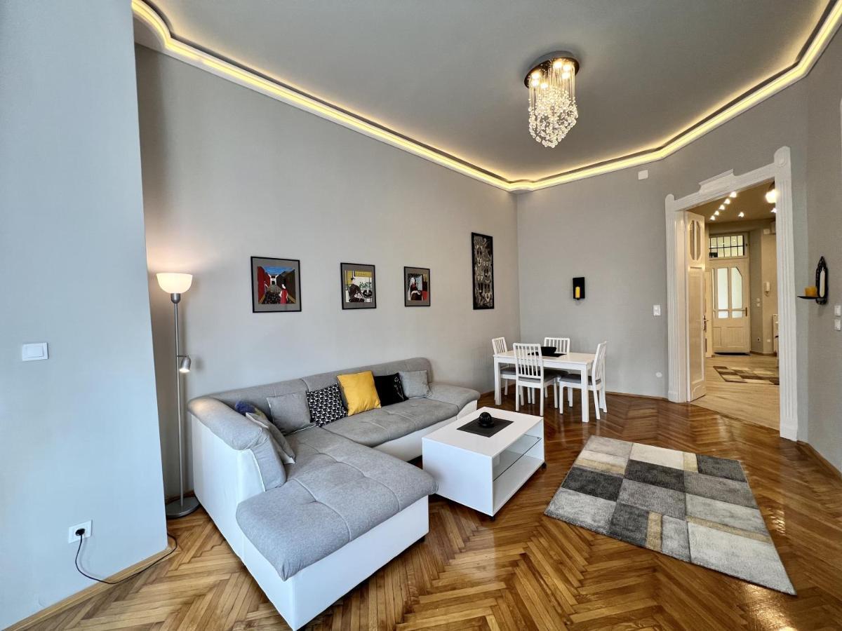 Krisztina Apartments بودابست المظهر الخارجي الصورة
