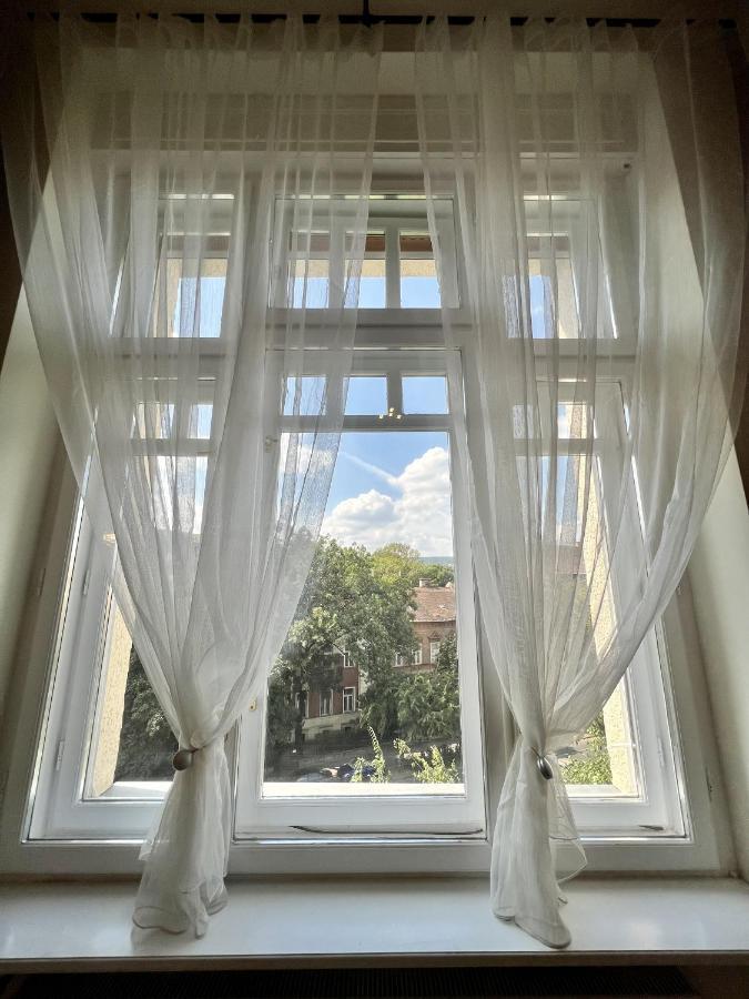 Krisztina Apartments بودابست المظهر الخارجي الصورة