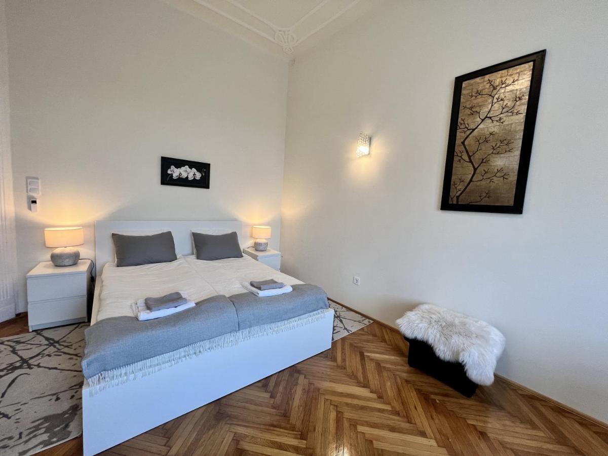 Krisztina Apartments بودابست المظهر الخارجي الصورة